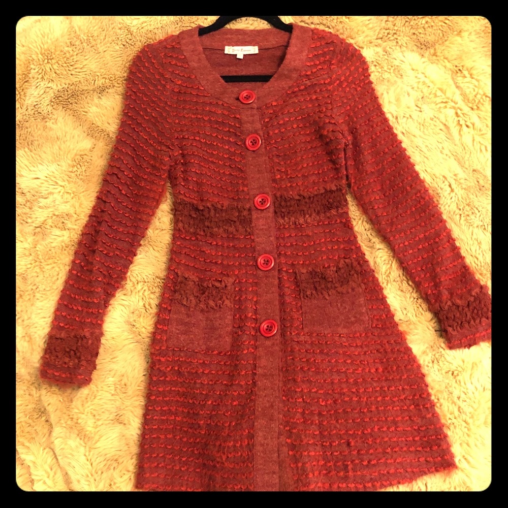 Unique retro sweater!